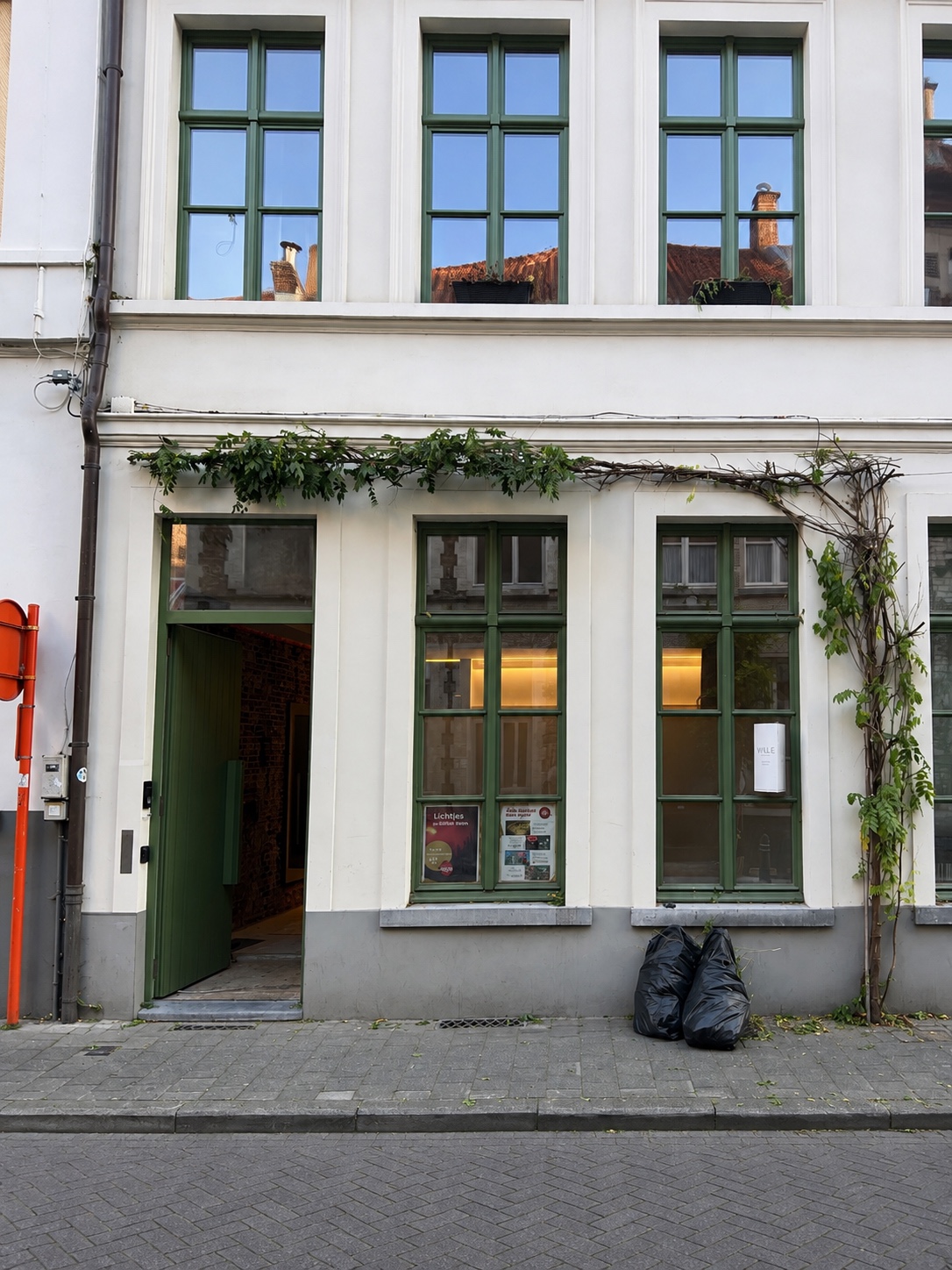 KaminvestHome - Renvatie, keuken, badkamer, tuin, gevel, dak, ramen project afbeelding 4 van 5 door Kaminvest
