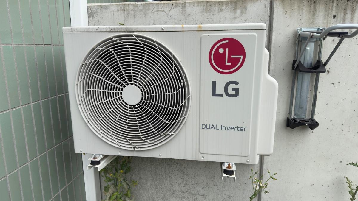 Onderhoud van een LG airco in Wilrijk – realisatie van Van Eyen Technics