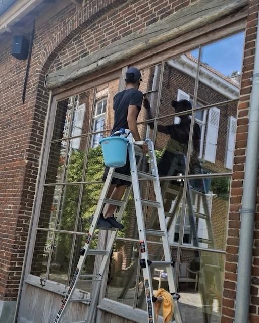 ramen wassen in Oudenaarde – realisatie van MD Services en Onderhoud